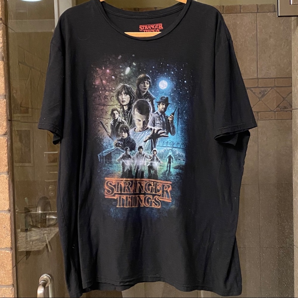 S T R A N G E R   T H I N G S